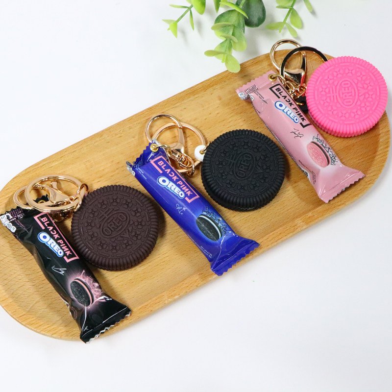 Realistic Oreo Cookie Keychain 2 主图 01 39