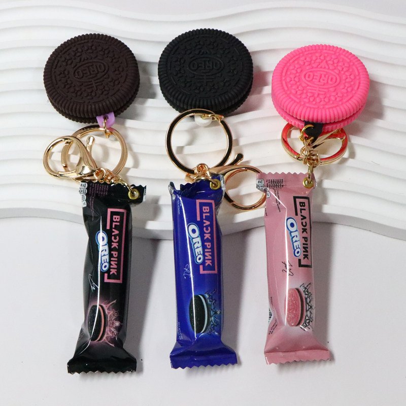 Realistic Oreo Cookie Keychain 3 主图 02 29