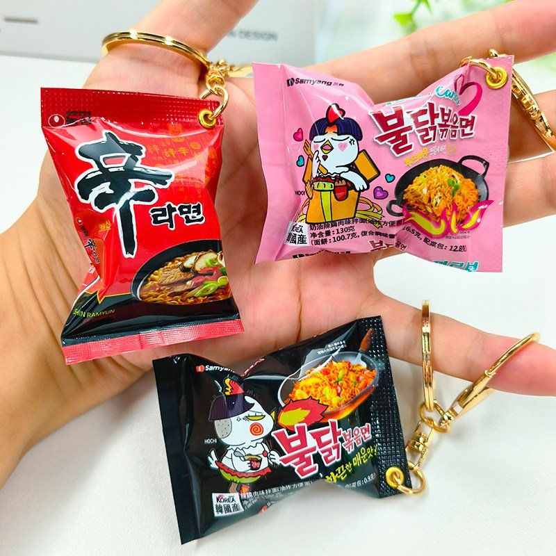 Korean Spicy Chicken Noodle Snack Bag Keychain 2 主图 02 41