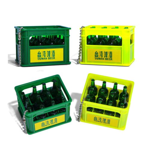 主图_03 Miniature Framed Taiwan Beer Keychain