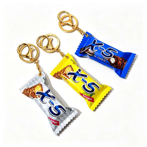 更换图片背景为纯白色 Realistic X5 Chocolate Bar Snack Bag Keychain
